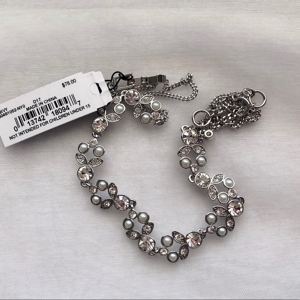 ❤️SALE❤️ NEW Set of Givenchy necklace and Earrings Christmas Holiday Gift